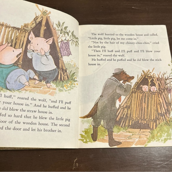 !!**KIDS BOOKS 4/$10**!! Three Little Pigs Little Golden Book 1978 4th Printing - Picture 4 of 11
